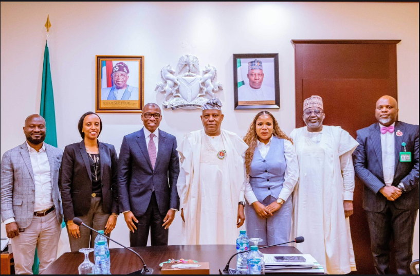 Amazon Web Services leadership meets with the Nigerian Government ahead of 2024