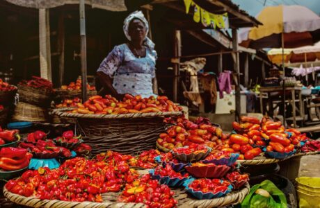 Nigeria’s inflation rises to 33.88% in October, placing another rate hike on the table